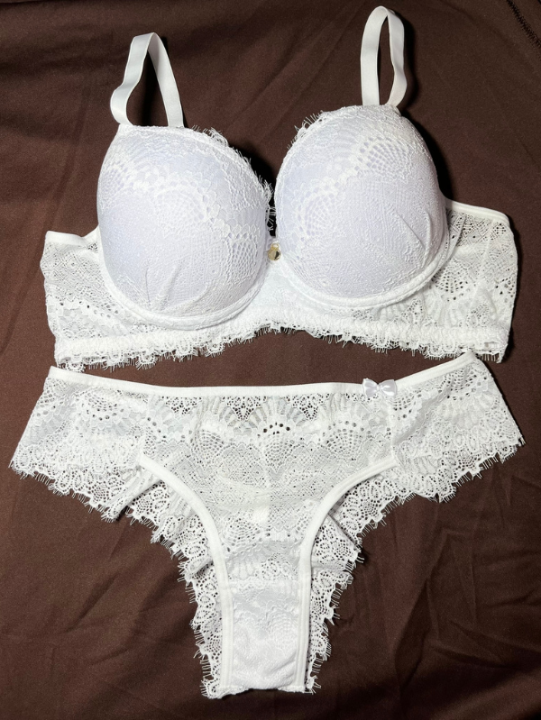 Conjunto em Renda Branco